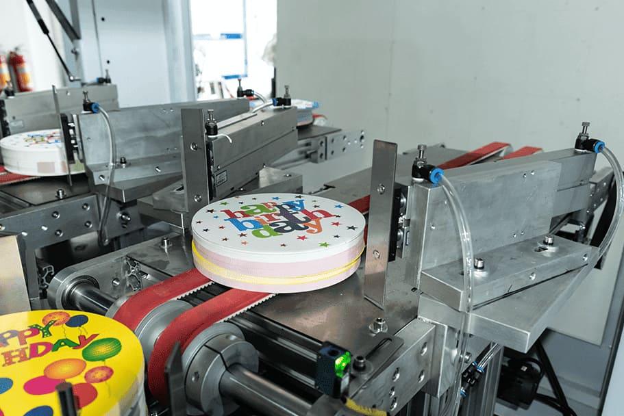 Robot hand auto paper feeding unit