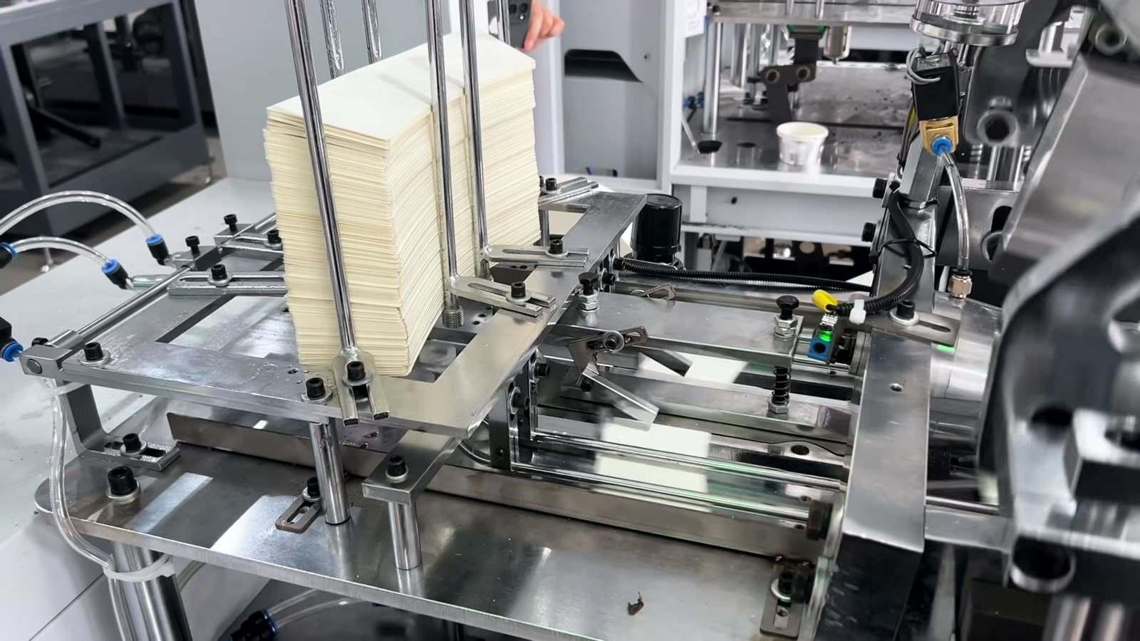 printed paper fan feeding section of the MYC-OCM12
